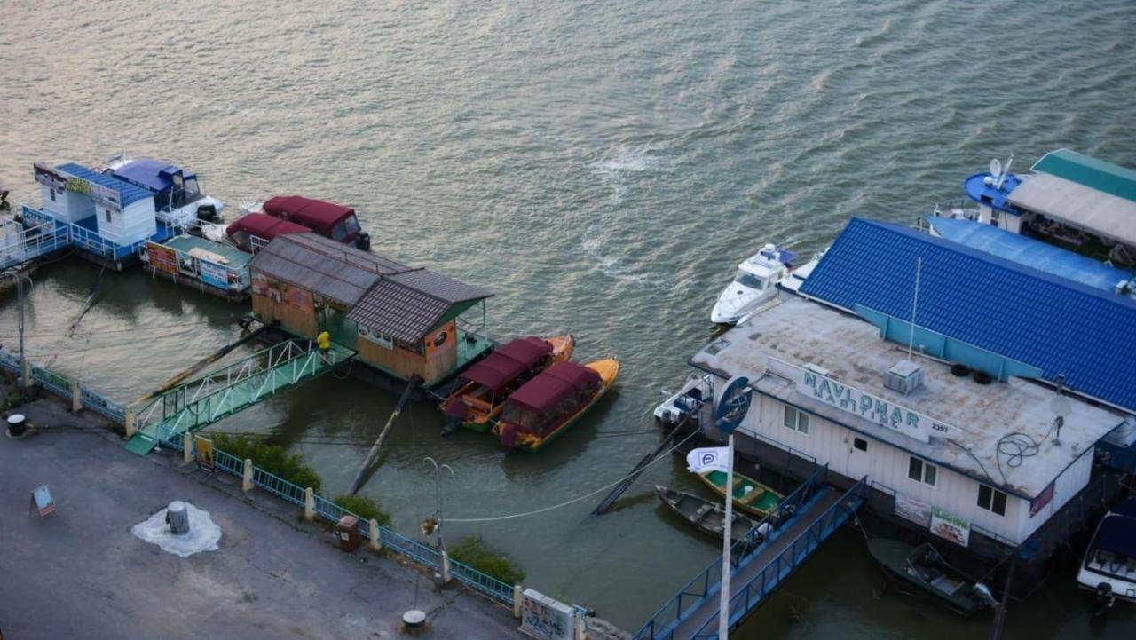 Delta Danube View Apart Tulcea Ngoại thất bức ảnh